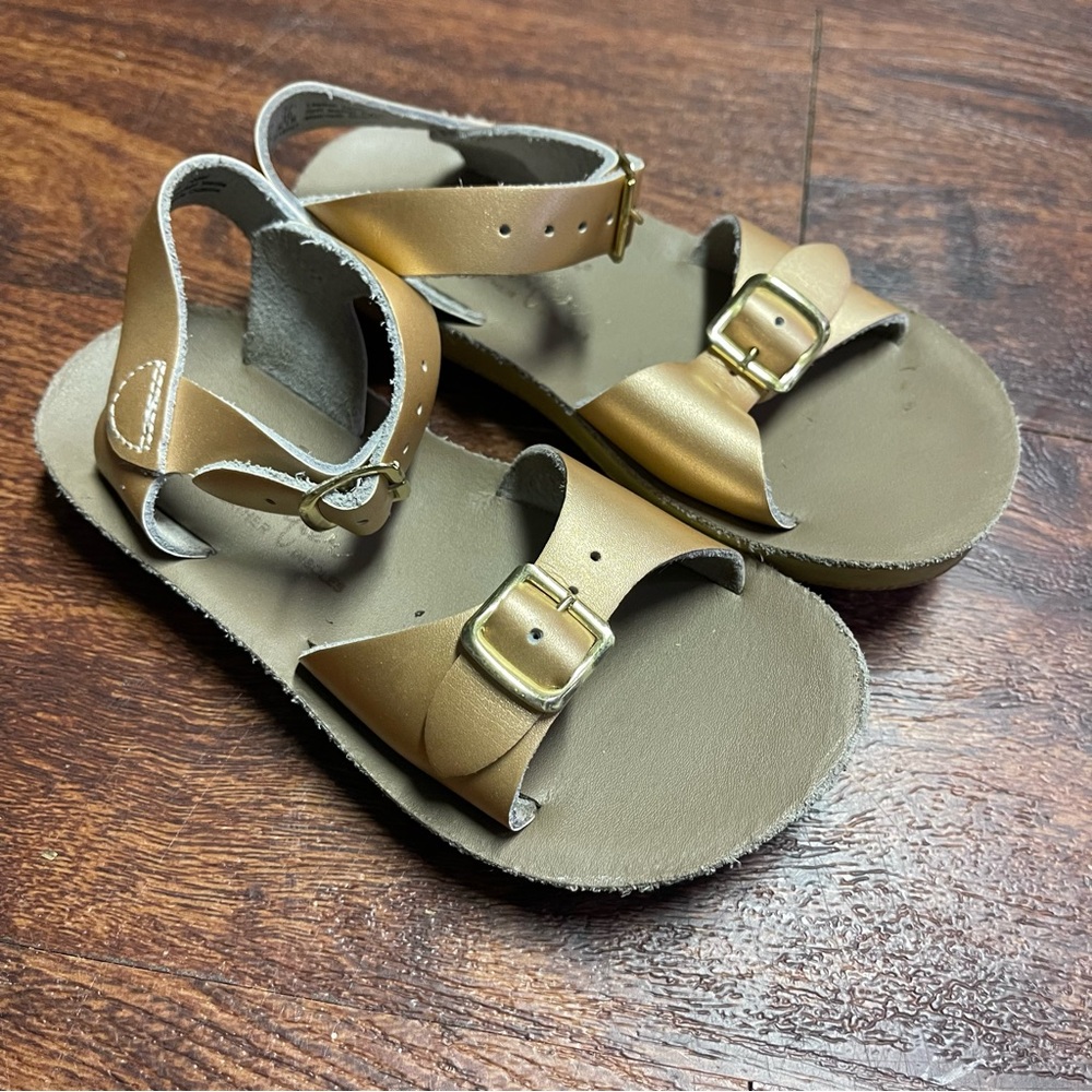 Salt Water Sandals by Hoy : Gold